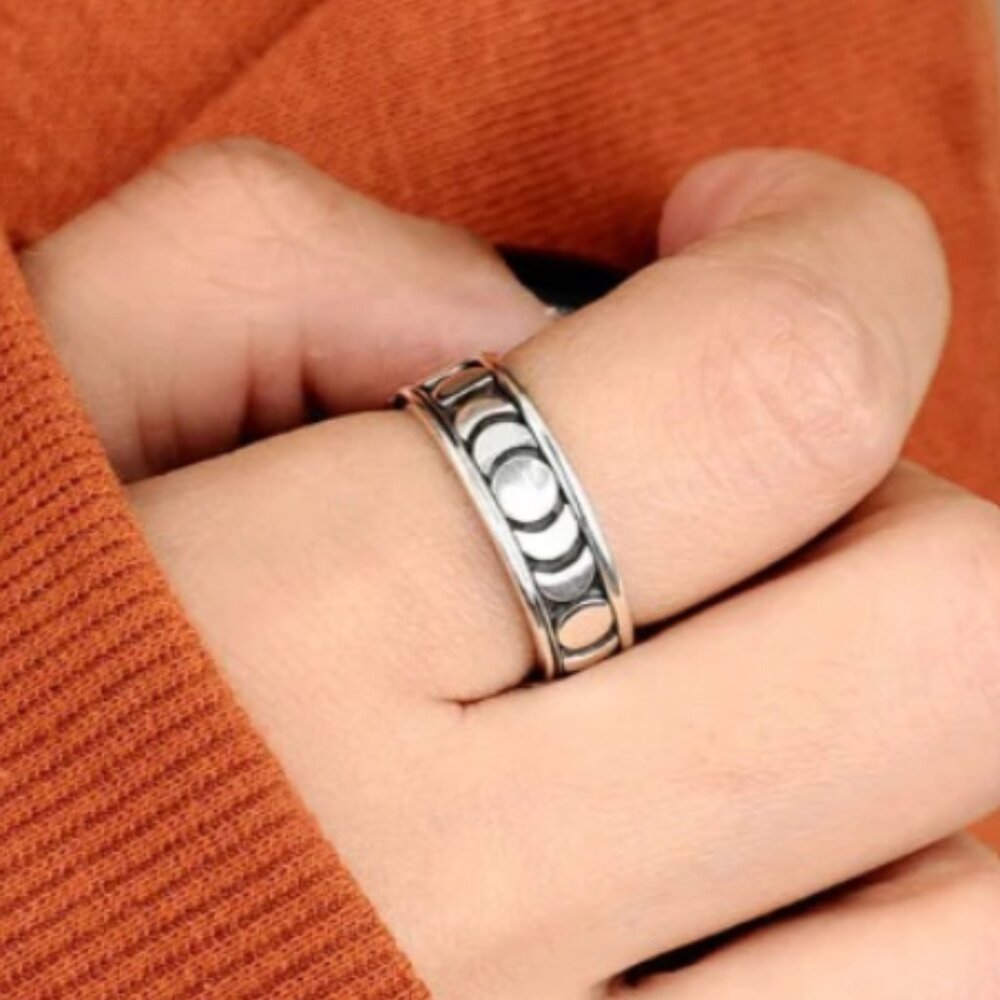 Boho-Magic - Moon Phase Spinner Ring - image 4